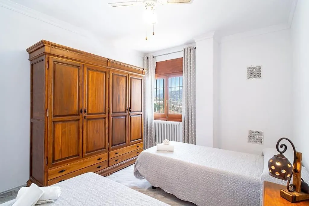 Dream Villa With Parking, Private Pool And See Views Malaga