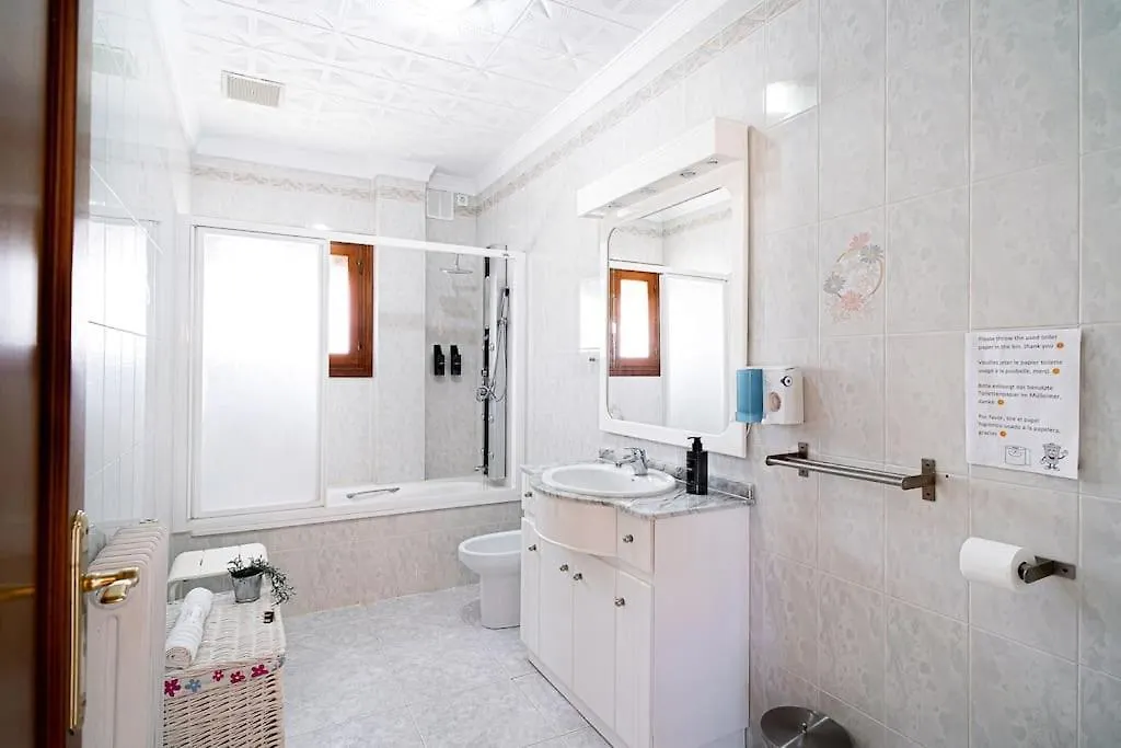 Dream Villa With Parking, Private Pool And See Views Malaga