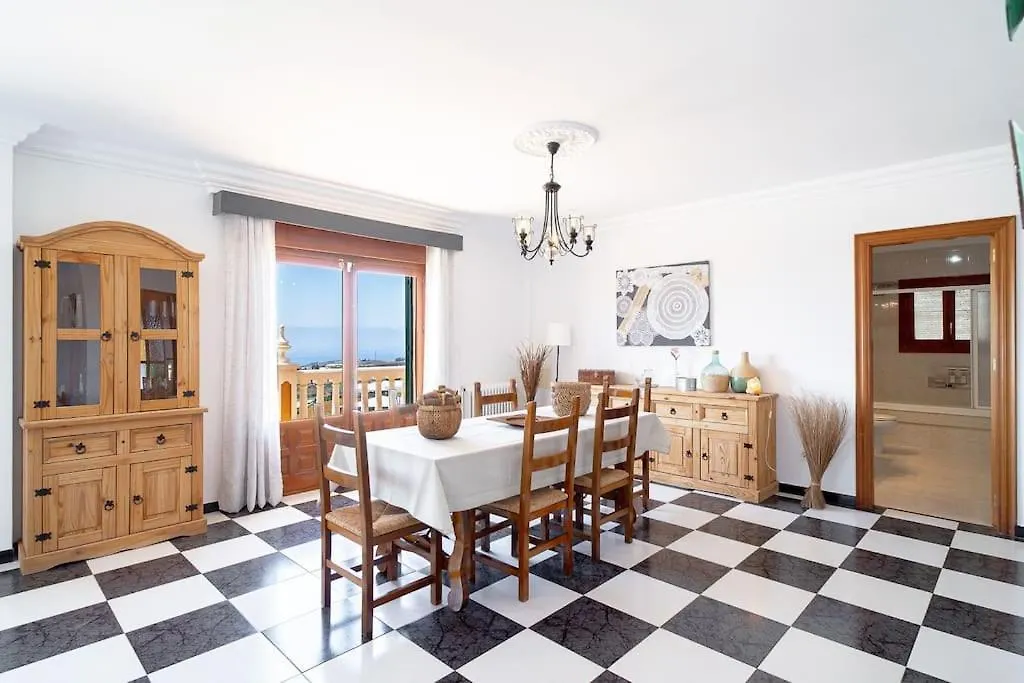 Dream Villa With Parking, Private Pool And See Views Malaga