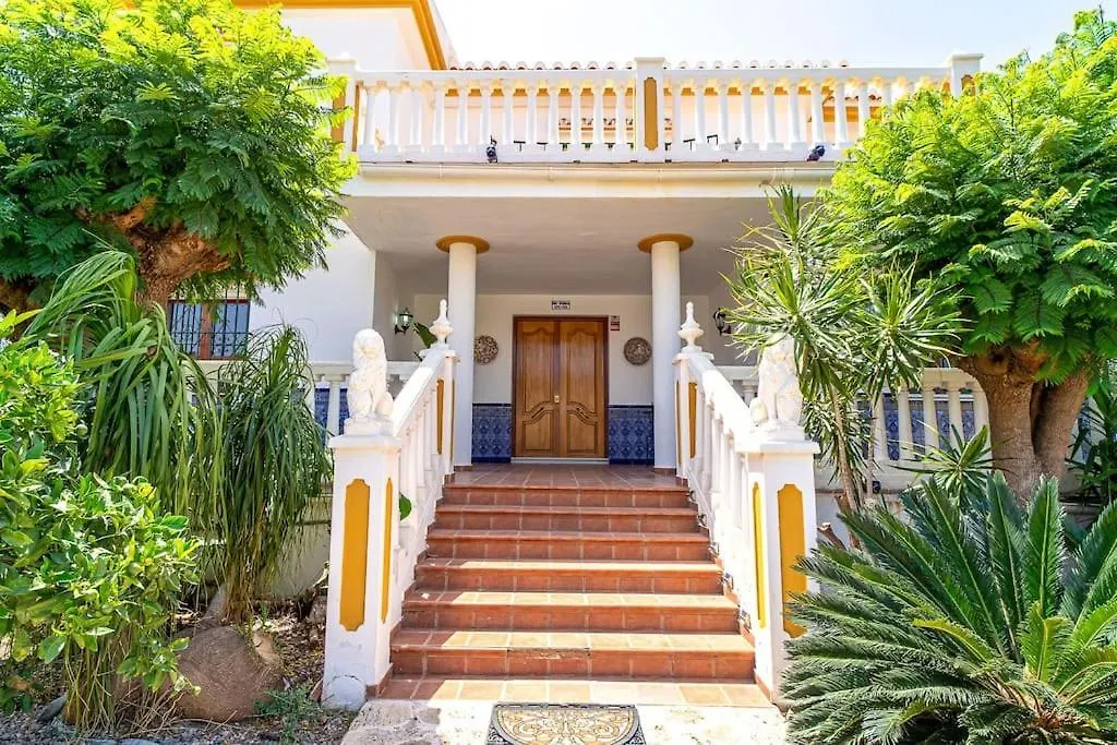 Dream Villa With Parking, Private Pool And See Views Malaga