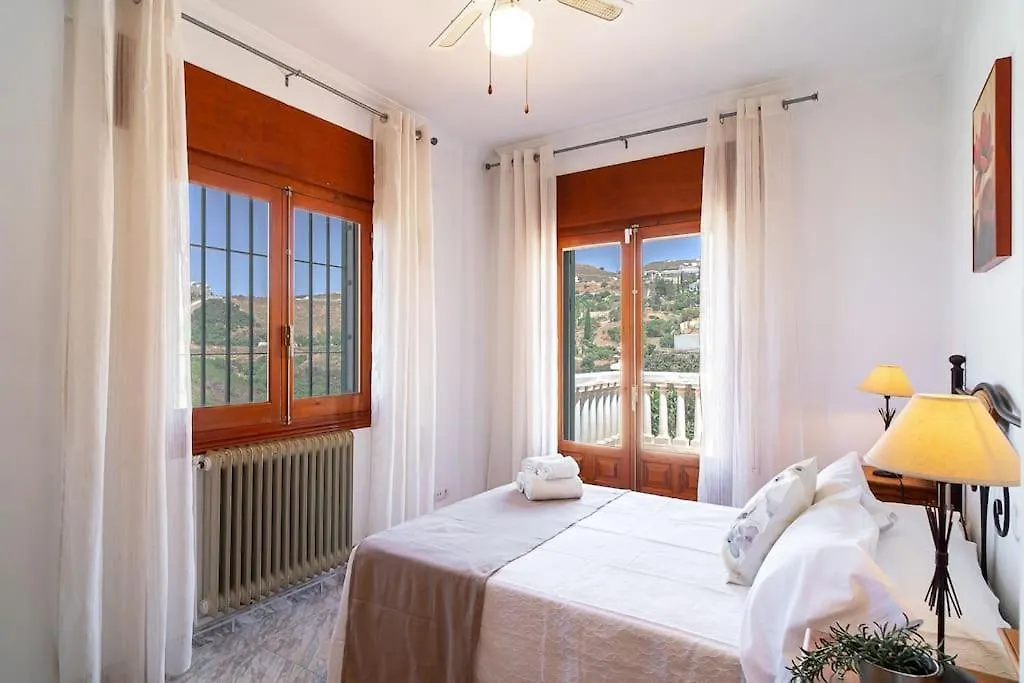 Dream Villa With Parking, Private Pool And See Views Malaga