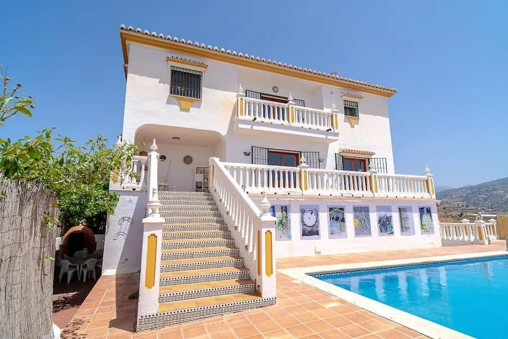 Dream Villa With Parking, Private Pool And See Views Malaga